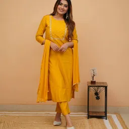 solenza Women Embroidered Viscose Rayon A-line Kurta-picture-18