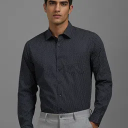 Louis Philippe Men Slim Fit Spread Collar Geometric Printed Cotton Formal Shirt-picture-44