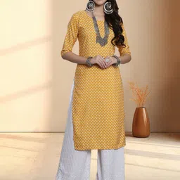 HERE&NOW Women Pack Of 3 Ethnic Motifs Printed Crepe Kurta image 5