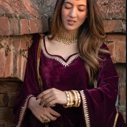 fabium Women Velvet Kurti Pant Dupatta Set-picture-44