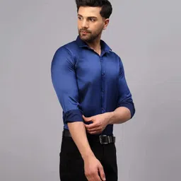 deemoon Men Regular Fit Solid Button Down Collar Formal Shirt image 4