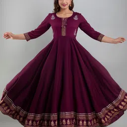 style n trend Women Embroidered Viscose Rayon Anarkali Kurta-picture-19