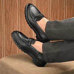 mactree Slip On For Men image 2