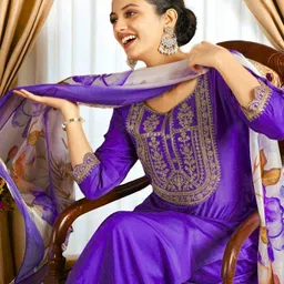 legancy Women Cotton Rayon Kurta Salwar Dupatta Set image 4