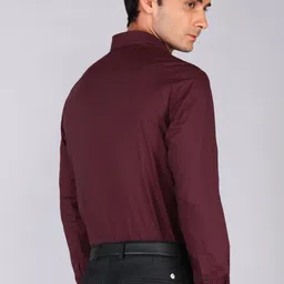 arrow Men Slim Fit Self Design Cut Away Collar Formal Shirt image 4