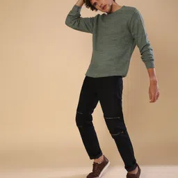 campus sutra Men Solid Round Neck Green Sweater image 3