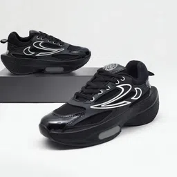 white walkers ULTRASOFT ACTIVEWALK Sneakers For Men image 1