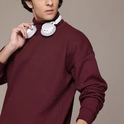 roadster Men Solid Turtle Neck Maroon Sweater-picture-21