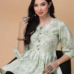 karni fashion Party Regular Sleeves Printed Women Green Top image 3