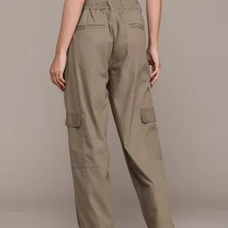 roadster Women Regular Fit Brown Cotton Blend Trousers image 3