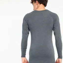 Wildcraft Heat lock Warmer top Men Top Thermal image 4