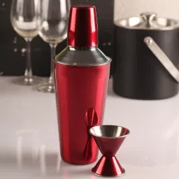 dynore Maroon 750 ML Stainless Steel cocktail shaker With double sided peg measure of 30&60 ml image 1