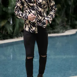 marmic fab Men Regular Fit Printed Mandarin Collar Casual Shirt image 4