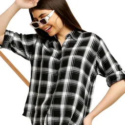 stylemyth Women Oversized Fit Checkered Button Down Collar Casual Shirt-picture-13