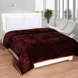 yuku Floral Double Mink Blanket for AC Room image 1