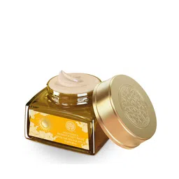 Forest Essentials Soundarya Radiance Day Cream 15g & Transformative Night Cream 12g image 4