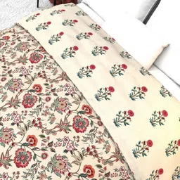 THE WHITE MOSS Off White & Green Floral AC Room 150 GSM Single Bed Quilt-picture-31