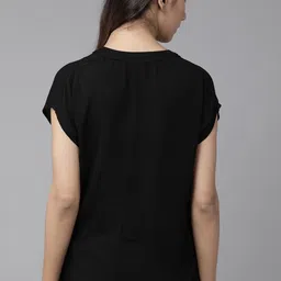 roadster Casual Regular Sleeves Solid Women Black Top image 5