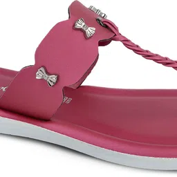 walkaroo Women Flats Sandal image 4