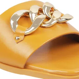 mochi Women Flats Sandal image 5