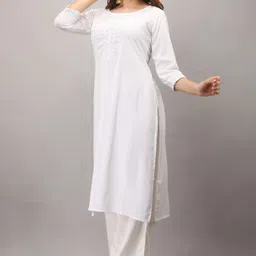 vedana Women Solid Viscose Rayon Straight Kurta image 3