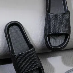 dee rook Men Slippers image 3