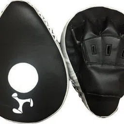 le buckle Boxing Hook and Jab Curved Focus Pad image 2