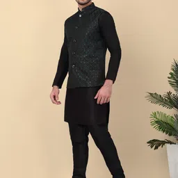 kraft india Men Silk Blend Kurta Pyjama Ethnic Jacket Set image 3