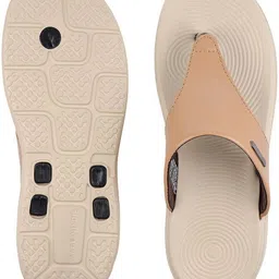 walkaroo Women Flats Sandal image 2