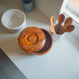 yusha handicrafts Sheesham Wood Roti Casserole Serve Casserole image 3