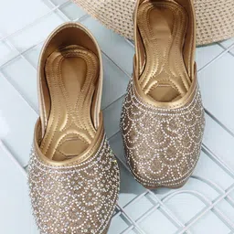 dipyo Jutis For Women image 4