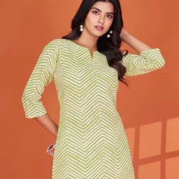 roop lavanya Casual Regular Sleeves Solid Women Light Green Top image 3