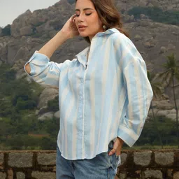 campus sutra Women Oversized Fit Self Design Spread Collar Casual Shirt image 3