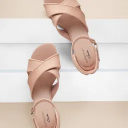 clarks Women Heels Sandal-picture-21