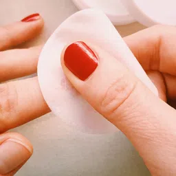 tanvi27 Nail Polish Remover With Vitamin E & Olive Oil And Goodness Of Strawberry image 3