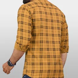 vebnor Men Regular Fit Checkered Spread Collar Casual Shirt image 2