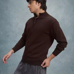 roadster Men Solid High Neck Brown Sweater image 3