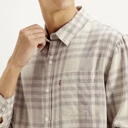 levi's Men Slim Fit Checkered Spread Collar Casual Shirt image 5
