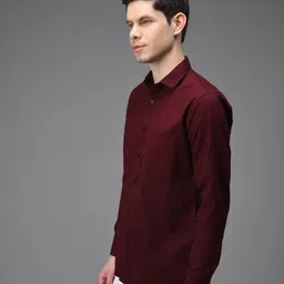 kibit Men Slim Fit Solid Slim Collar Casual Shirt image 3