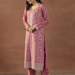 libas Women Silk Blend Kurta Pant Dupatta Set image 3