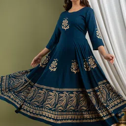 ropademoda Women Printed Viscose Rayon Anarkali Kurta image 3