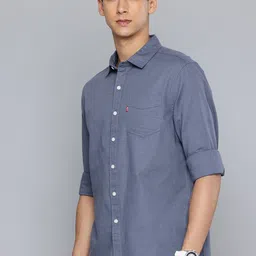 levi's Men Slim Fit Solid Spread Collar Casual Shirt image 5