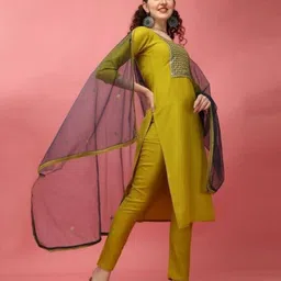Women Cotton Blend Kurta Pant Dupatta Set-image-38