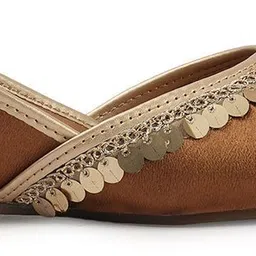retro walk Mojaris For Women image 3