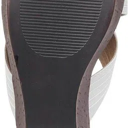mochi Women Wedges Sandal image 4