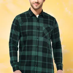sonishq Men Regular Fit Checkered Cut Away Collar Casual Shirt image 2