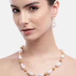 Anouk White Acrylic Stone with Golden Ball Necklace Earring Set-picture-10