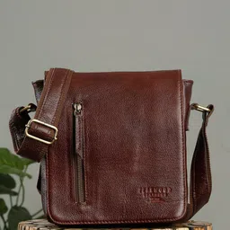 Teakwood Leathers Men Textured Messenger Bag image 1