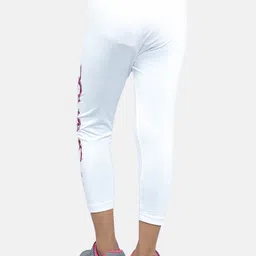 KiddoPanti Girls Savage Printed Three-Quatered Leggings image 2