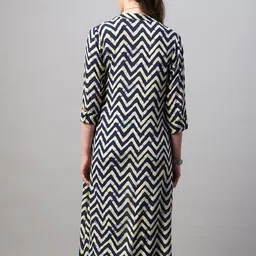 Azira Women Chevron Longline Front Open Shrug image 2